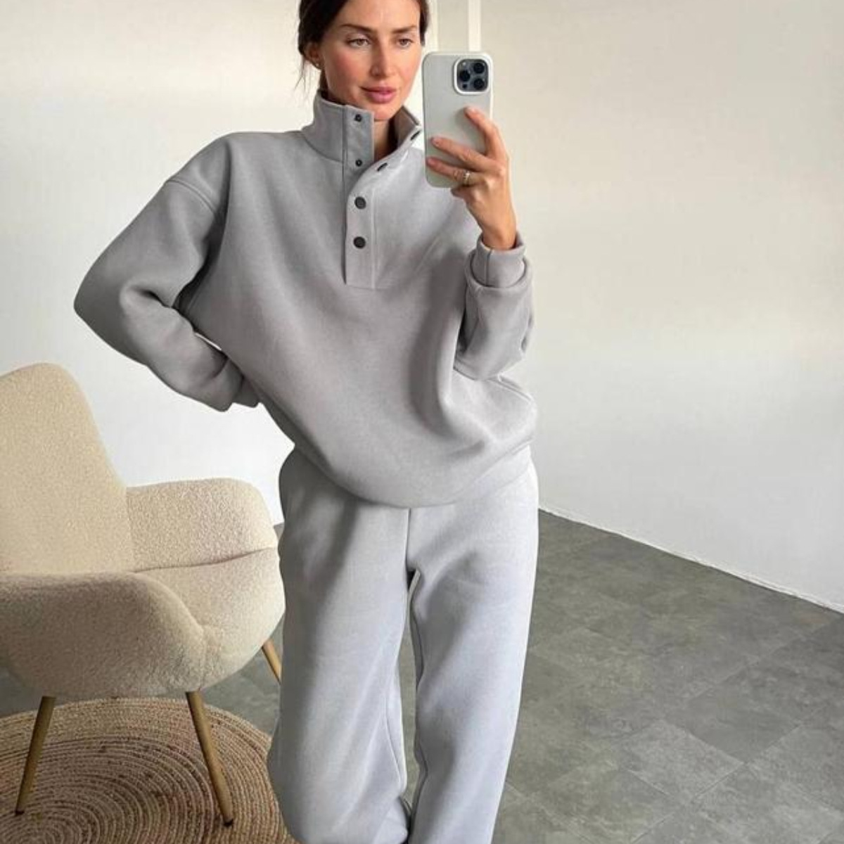 Hoodie Women Oversized - ชุดเซ็ตสองชิ้นสำหรับผู้หญิง เสื้อพูลโอเวอร์ กางเกงขายาว ชุดกีฬา แฟชั่นสตรีท ชุดลำลองโอเวอร์ไซส์