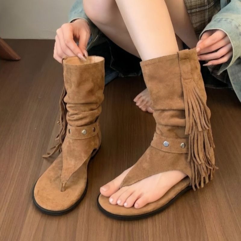 Women'S Fashion Boots - รองเท้าส้นตึกแบบหนีบหัวเหลี่ยมสำหรับผู้หญิง หนังกลับ พื้นนุ่ม กันลื่น ประดับพู่ ระบายอากาศได้ดี