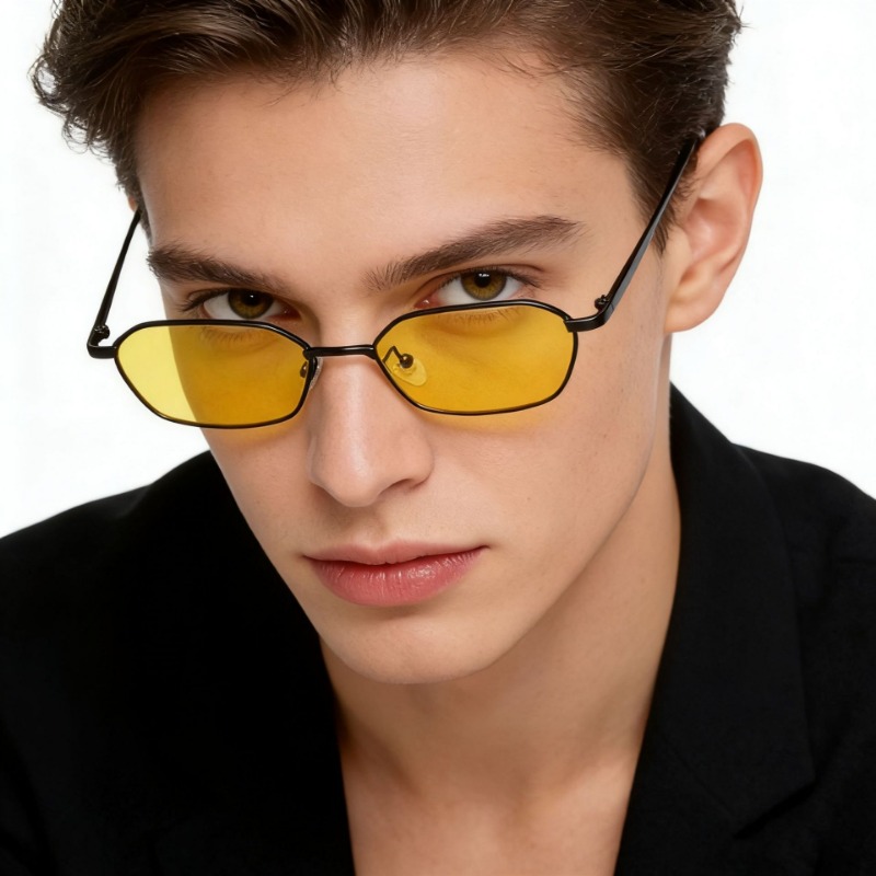 Women Fashion Glasses - แว่นกันแดดวินเทจแฟชั่นใหม่ แบรนด์ดีไซเนอร์ ทรงเหลี่ยมโลหะ สำหรับผู้หญิงผู้ชาย ยอดนิยม สีดำ