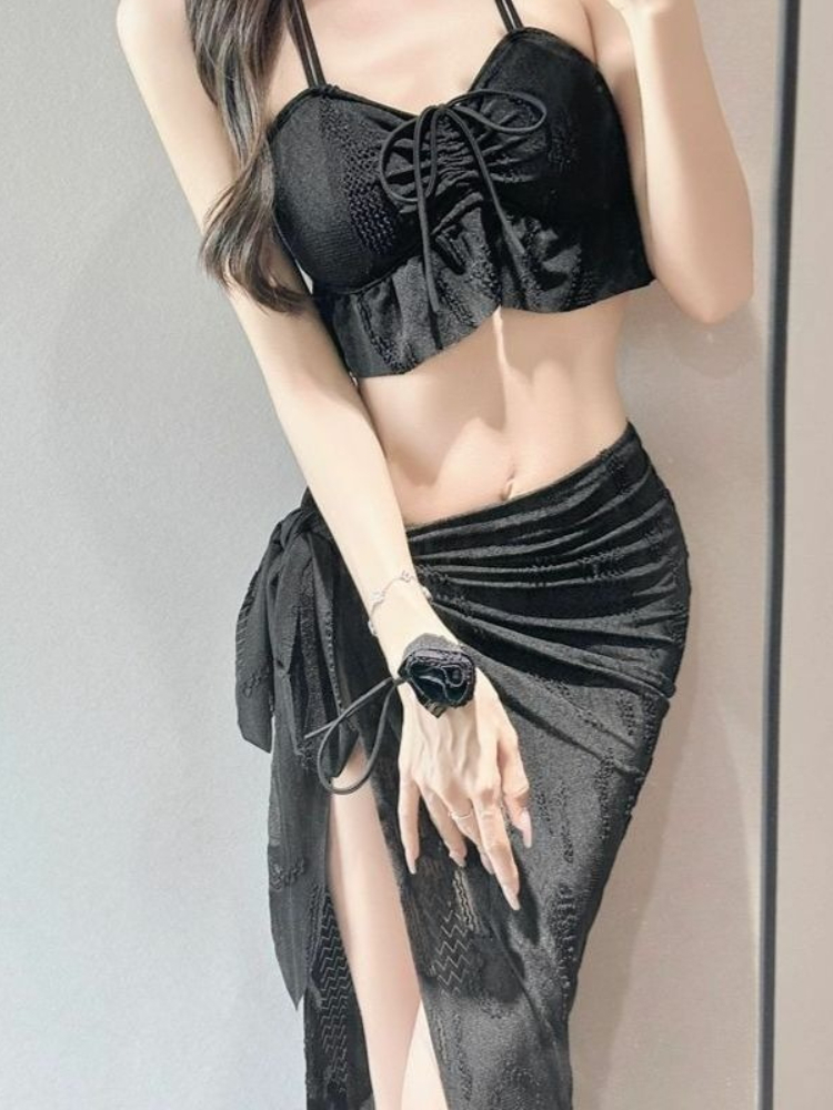 Women Fashion Styles - ชุดว่ายน้ำสองชิ้นลายดอกไม้สำหรับผู้หญิง แฟชั่นเสื้อชั้นในแบบมีฟองน้ำเสริมทรง ตัดเย็บแบบเว้า ทรงสามเหลี่ยม ชุดสำหรับใส่ไปเที่ยวพักผ่อน