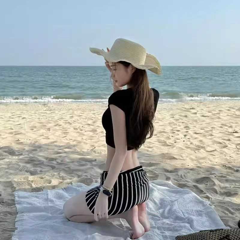 Women Fashion Styles - ชุดบิกินี่แฟชั่นยุโรปอเมริกันสำหรับผู้หญิงปี 2026 ชุดว่ายน้ำลายทางพิมพ์ลายระดับไฮเอนด์ ชุดบิกินี่ทรงสามเหลี่ยมเซ็กซี่สำหรับรูปร่างเพรียว