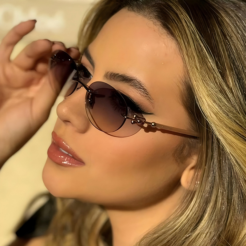 ใหม่โลหะไร้กรอบรูปไข่แว่นตากัน - Women Fashion Glasses บทวิจารณ์และราคา