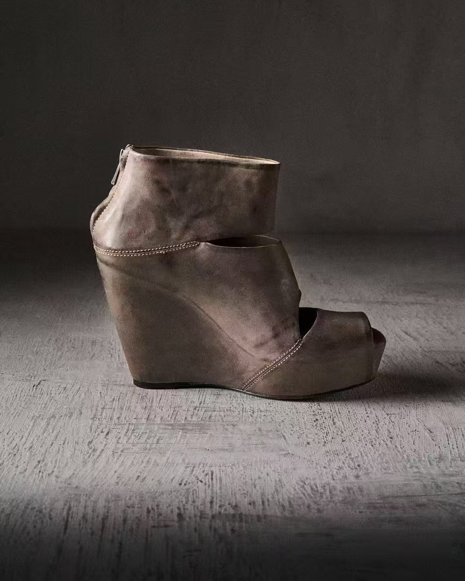 รองเท้าบูทส้นเตารีดหนังสีเทาสไ - Women'S Fashion Boots บทวิจารณ์และราคา