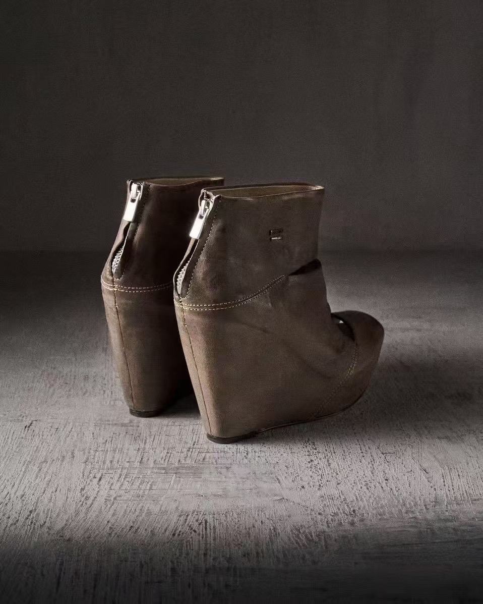 รองเท้าบูทส้นเตารีดหนังสีเทาสไ - Women'S Fashion Boots บทวิจารณ์และราคา