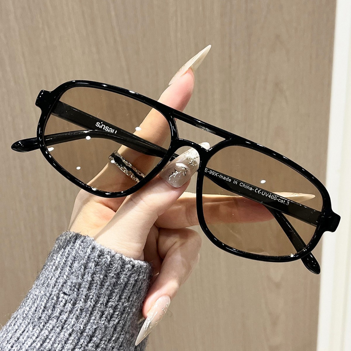 แว่นกันแดดทรงรีสไตล์เรโทรใหม่ส - Women Fashion Glasses บทวิจารณ์และราคา