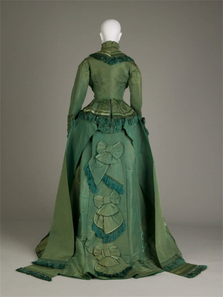 ชุดเดรสสีเขียวสไตล์วิคตอเรียนย - Women'S Fashion Victorian บทวิจารณ์และราคา