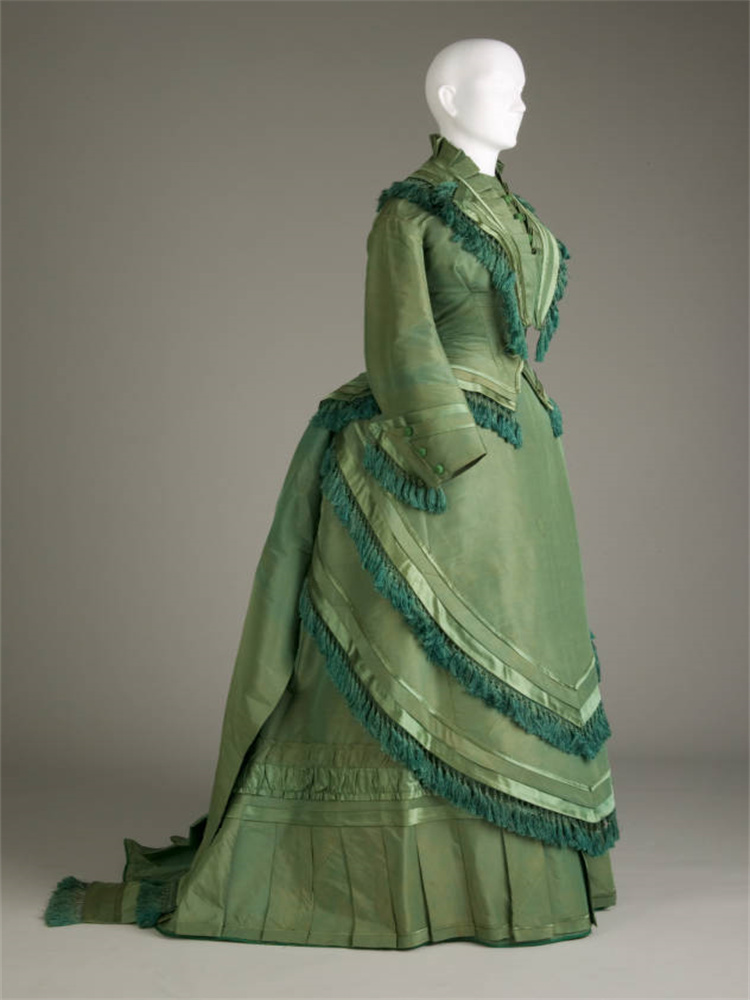 ชุดเดรสสีเขียวสไตล์วิคตอเรียนย - Women'S Fashion Victorian บทวิจารณ์และราคา