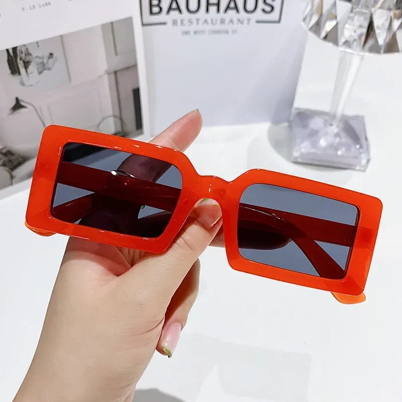 แว่นกันแดดทรงเล็กสำหรับผู้หญิง - Women Fashion Glasses บทวิจารณ์และราคา