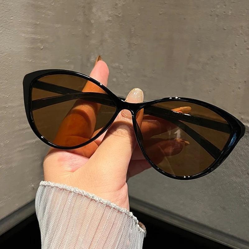 แว่นกันแดดทรงแคทอายสไตล์เรโทร  - Women Fashion Glasses บทวิจารณ์และราคา