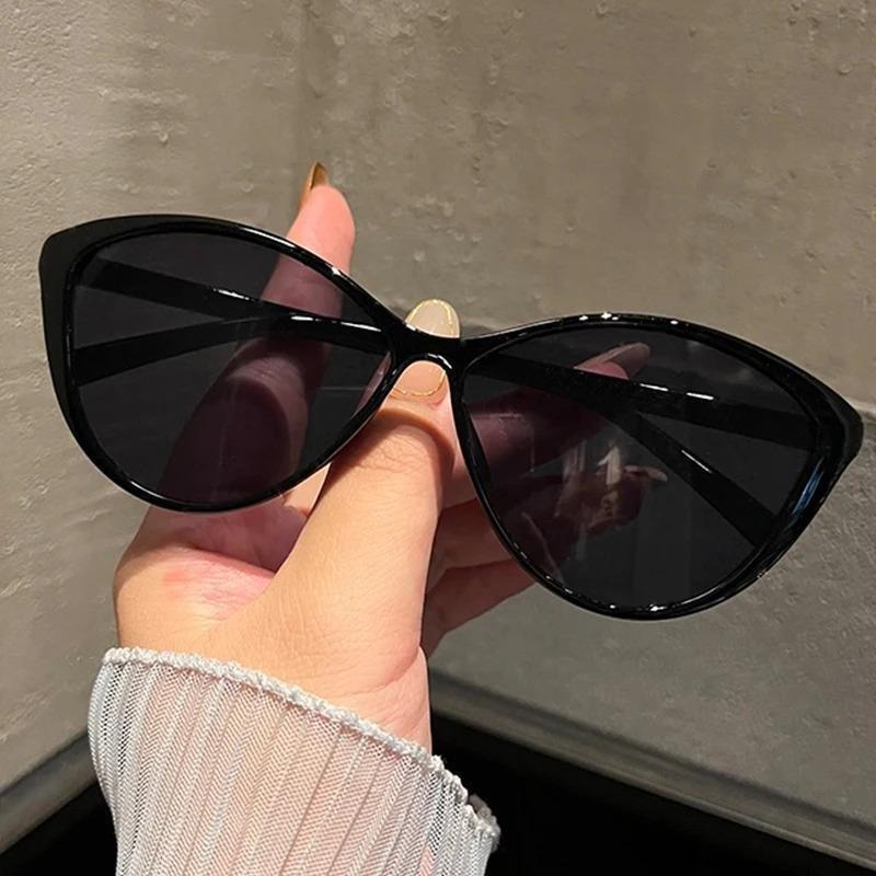 แว่นกันแดดทรงแคทอายสไตล์เรโทร  - Women Fashion Glasses บทวิจารณ์และราคา